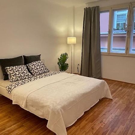Mariahilfer Street Apartment Wien Ngoại thất bức ảnh