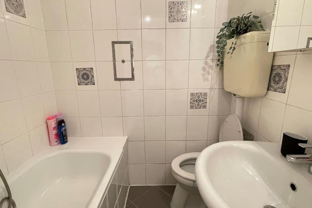 Mariahilfer Street Apartment Wien Ngoại thất bức ảnh