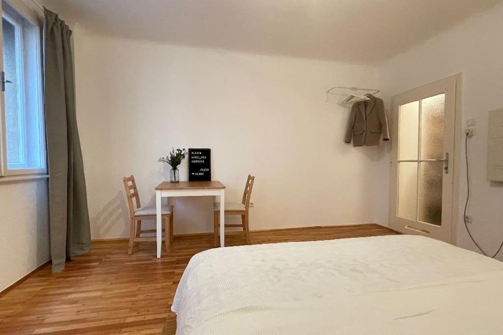 Mariahilfer Street Apartment Wien Ngoại thất bức ảnh